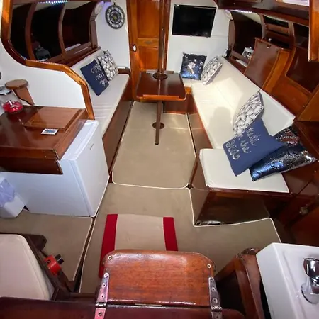 Private Sailing Boat Heart Of City Botel Vila Nova de Gaia