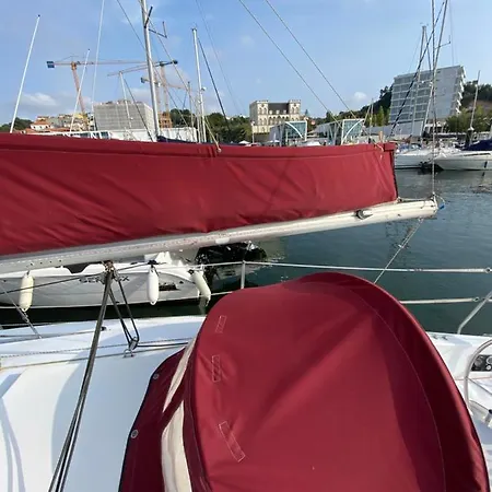 Botel Private Sailing Boat Heart Of City Vila Nova de Gaia