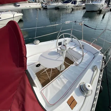 Botel Private Sailing Boat Heart Of City Vila Nova de Gaia