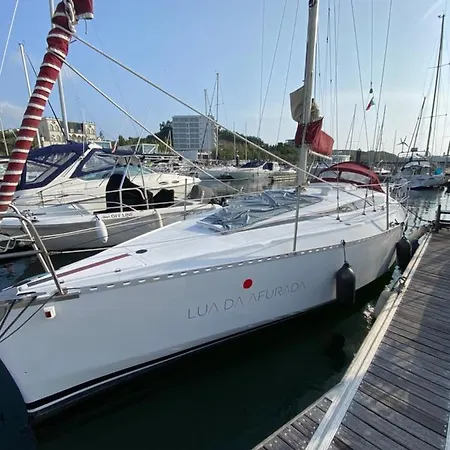 Private Sailing Boat Heart Of City Botel Vila Nova de Gaia